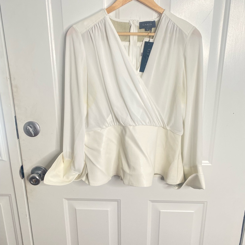 WHITE HOUSE BLACK MARKET Elegant Blouse